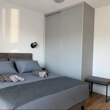 S&b Apartment *